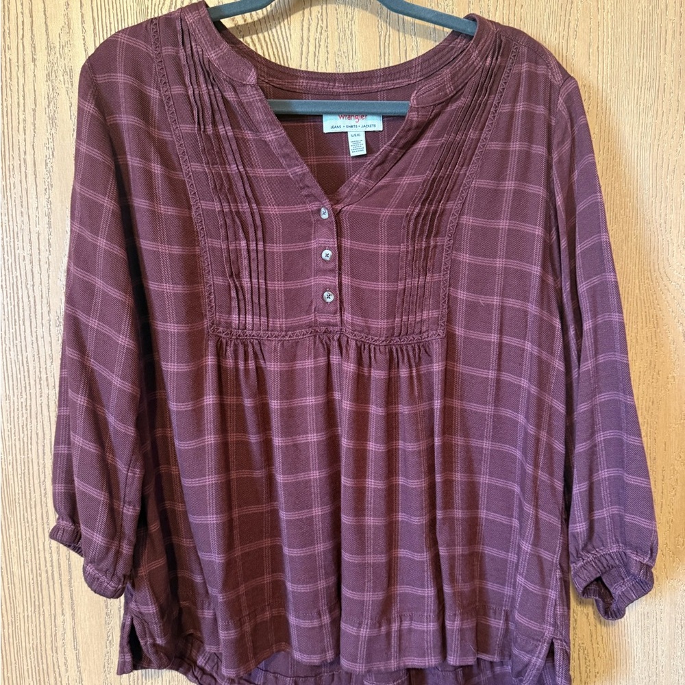 *FREE with bundle* Wrangler Red Pleated 3/4 Sleeve Blouse